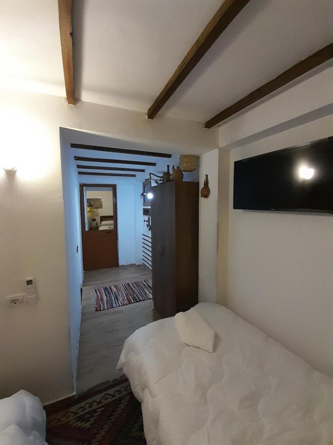Guest House Maria - Berat Castle Esterno foto