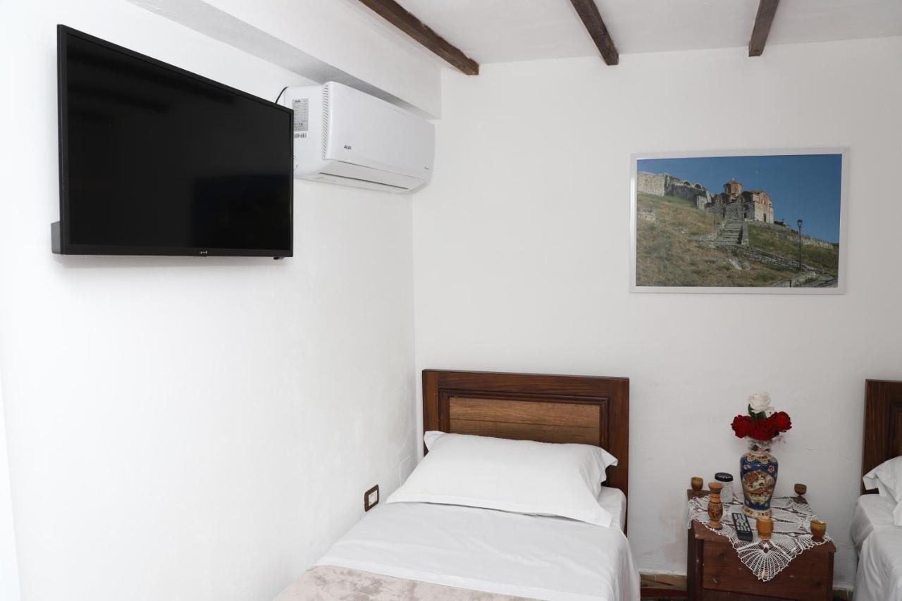 Guest House Maria - Berat Castle Esterno foto