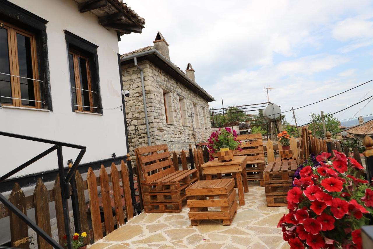 Guest House Maria - Berat Castle Esterno foto