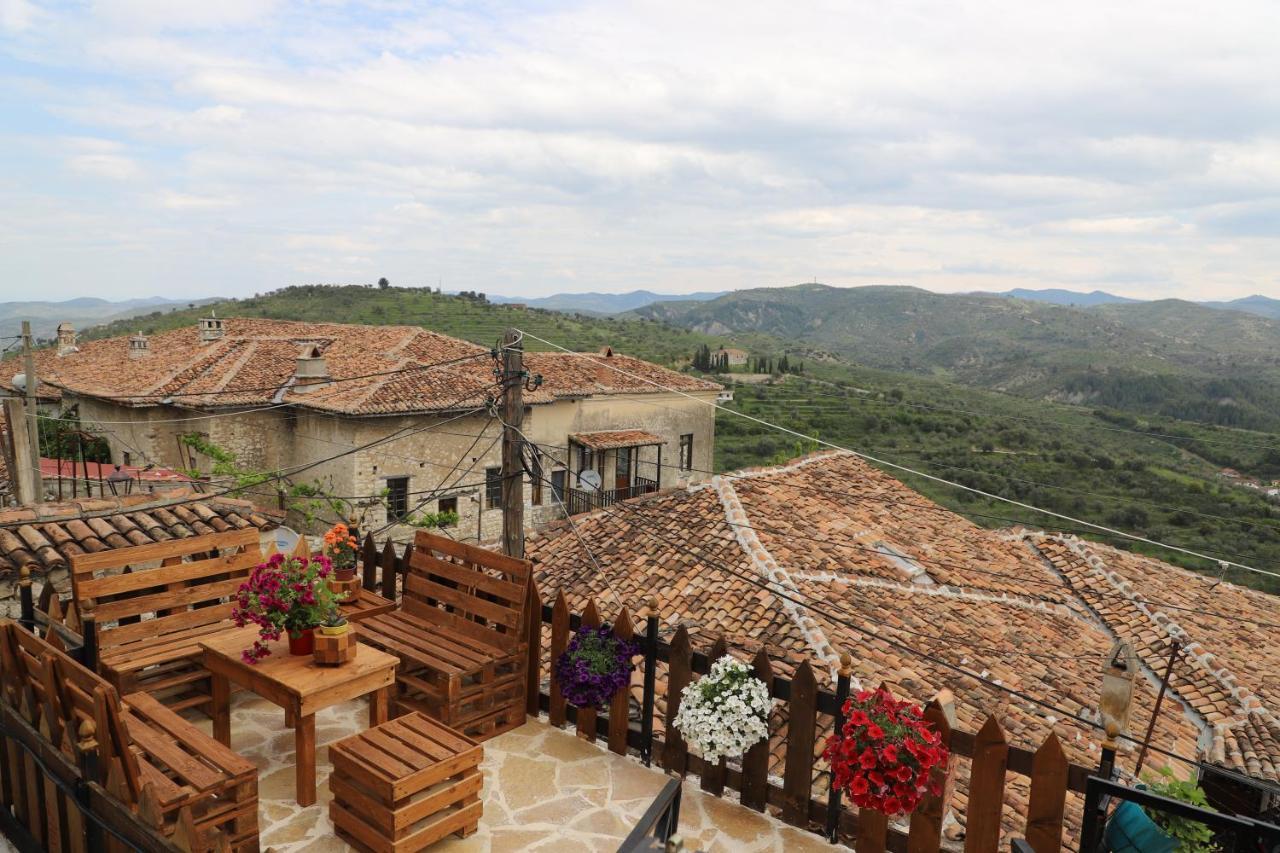 Guest House Maria - Berat Castle Esterno foto