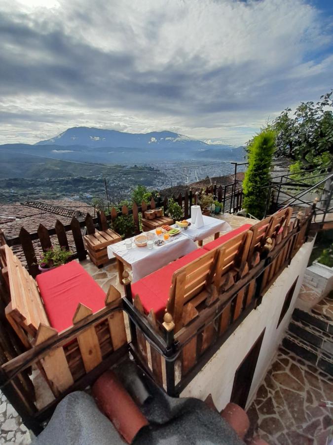 Guest House Maria - Berat Castle Esterno foto