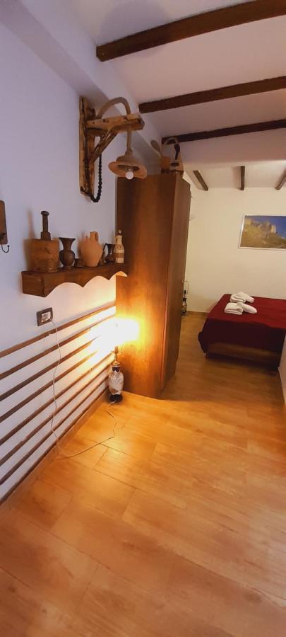 Guest House Maria - Berat Castle Esterno foto