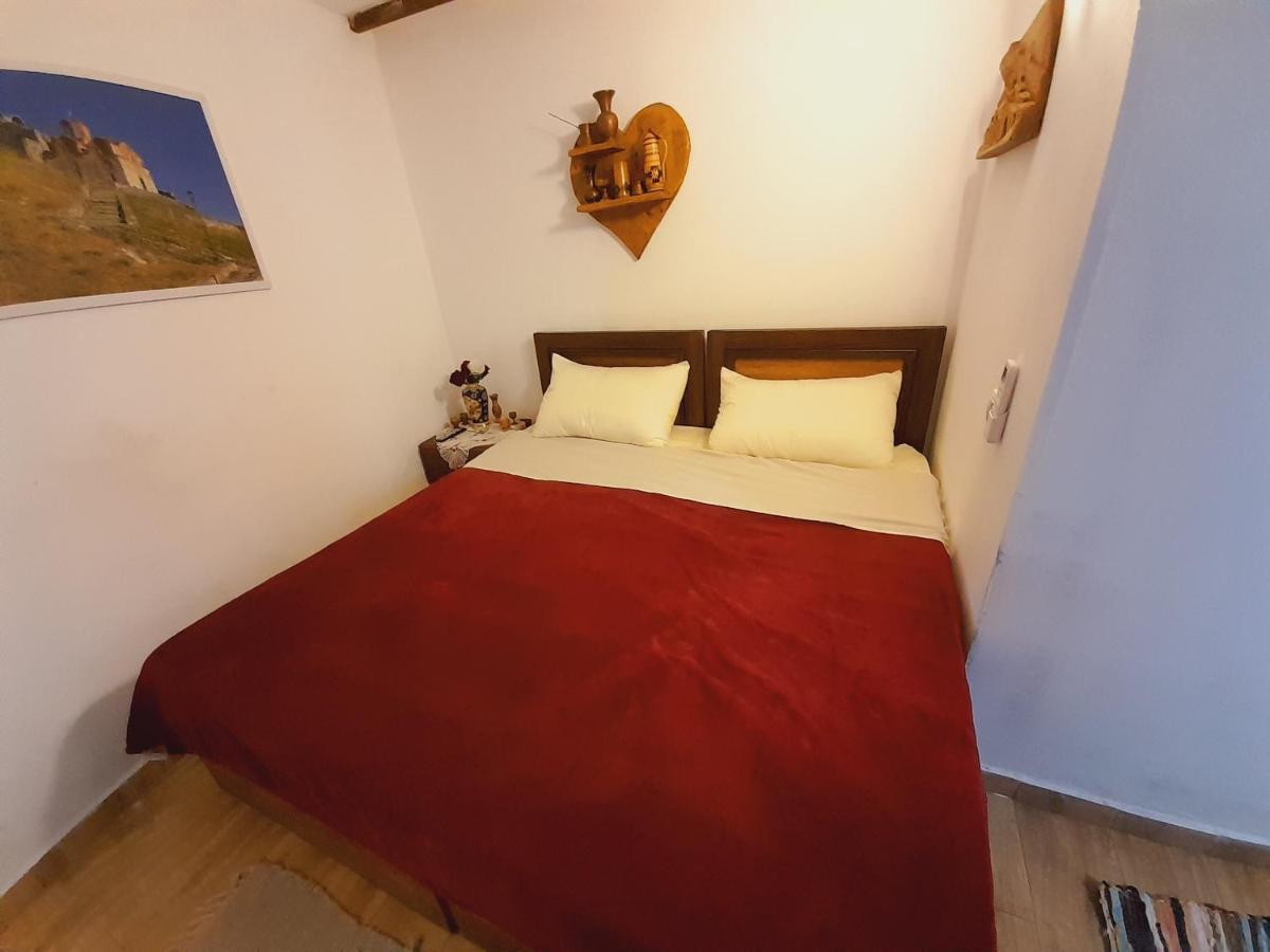 Guest House Maria - Berat Castle Esterno foto